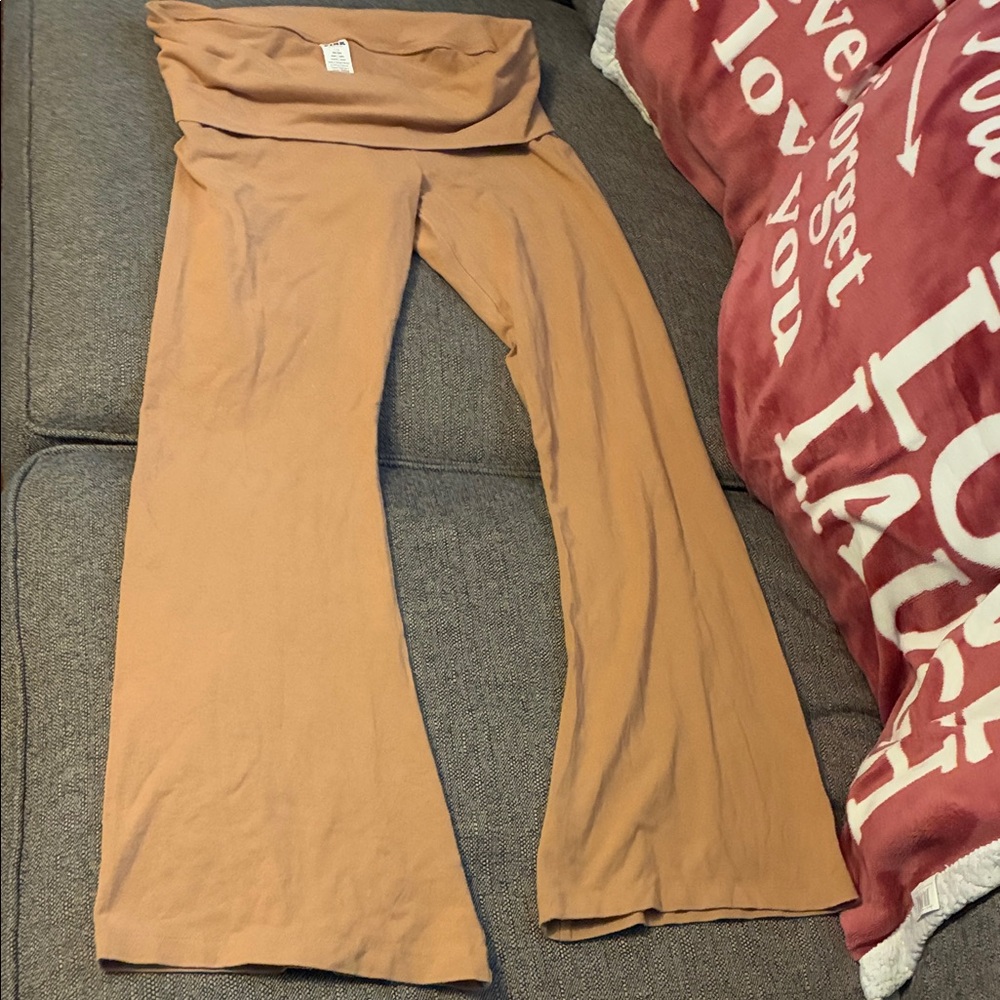 Pink Victoria’s Secret tan flare fold over cotton leggings